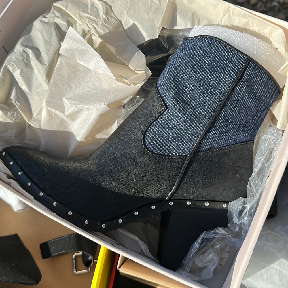 Chinese Laundry Ramble Boots